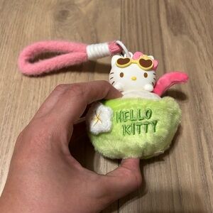 Hello Kitty Summer Tan Series: Creamy Coconut